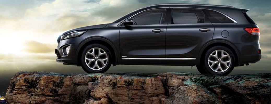 Side view of the 2018 Kia Sorento