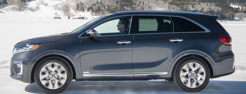 Side view of the 2019 Kia Sorento