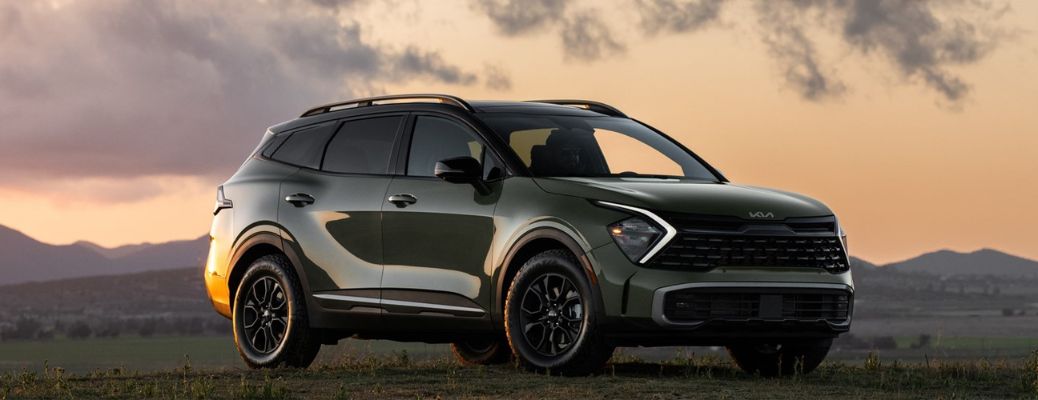Front-quarter view of the 2024 Kia Sportage Green