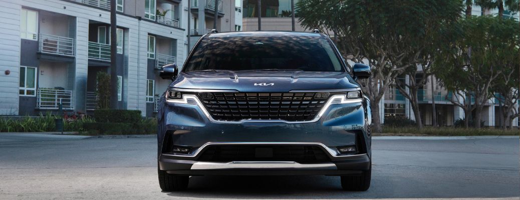 Front view of the 2024 Kia Carnival