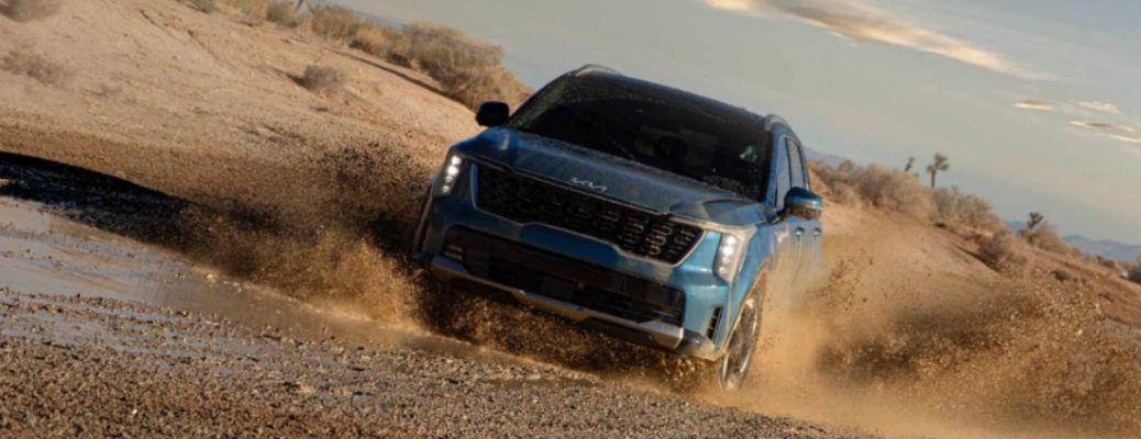 front view of the 2025 Kia Sorento off-roading