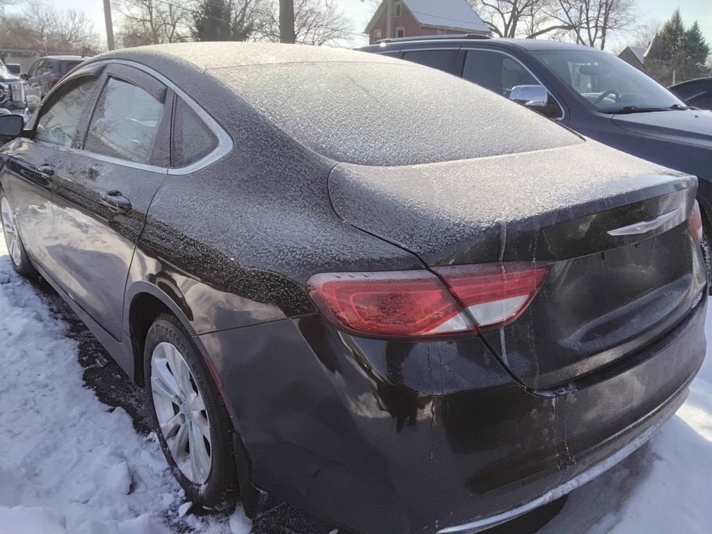 2016 Chrysler 200 Limited