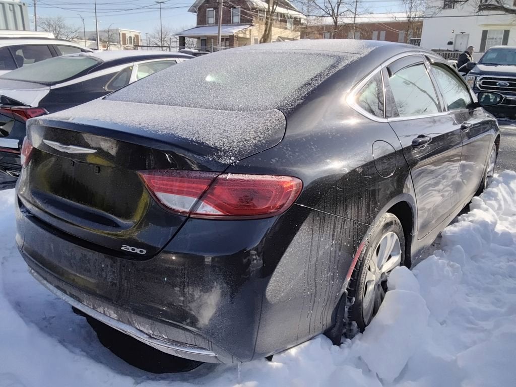 2016 Chrysler 200 Limited