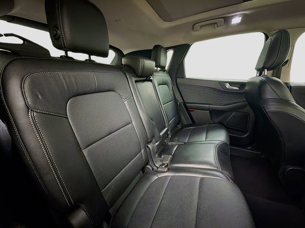 2020 Ford Escape Titanium Hybrid