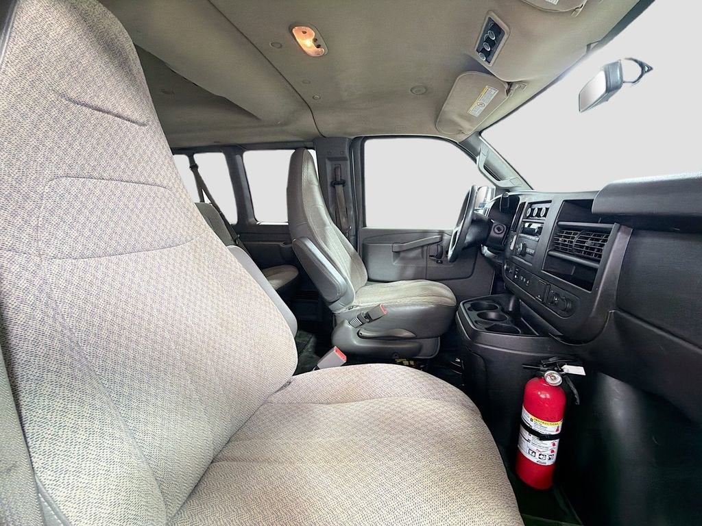 2018 Chevrolet Express Passenger 3500 LT