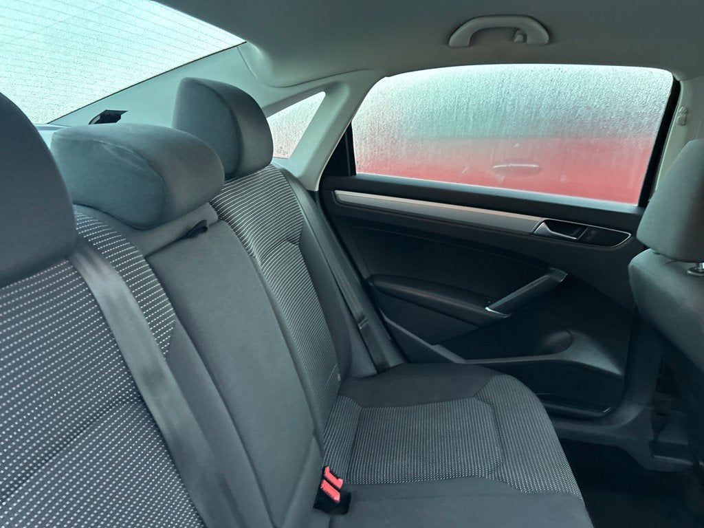2016 Volkswagen Passat 1.8T S