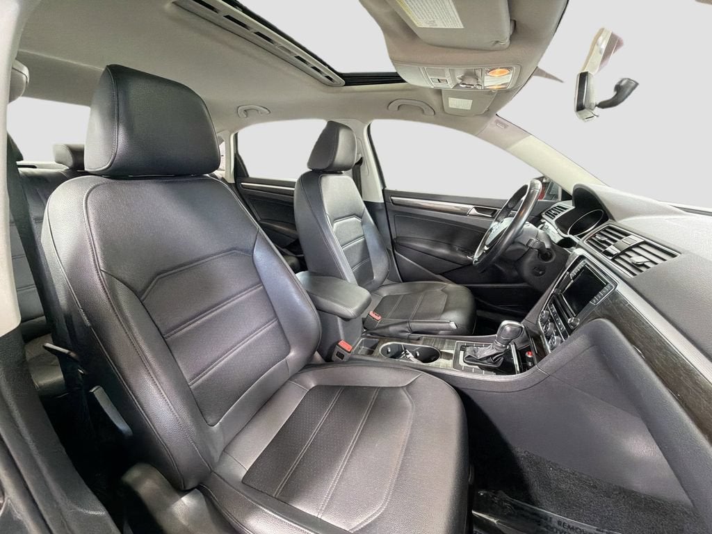 2018 Volkswagen Passat 2.0T SE