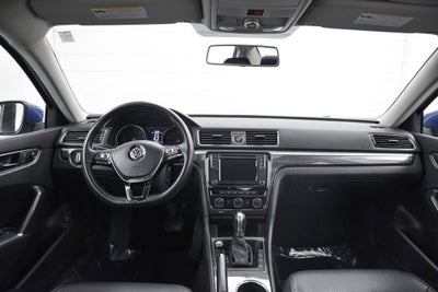 2017 Volkswagen Passat 1.8T SE