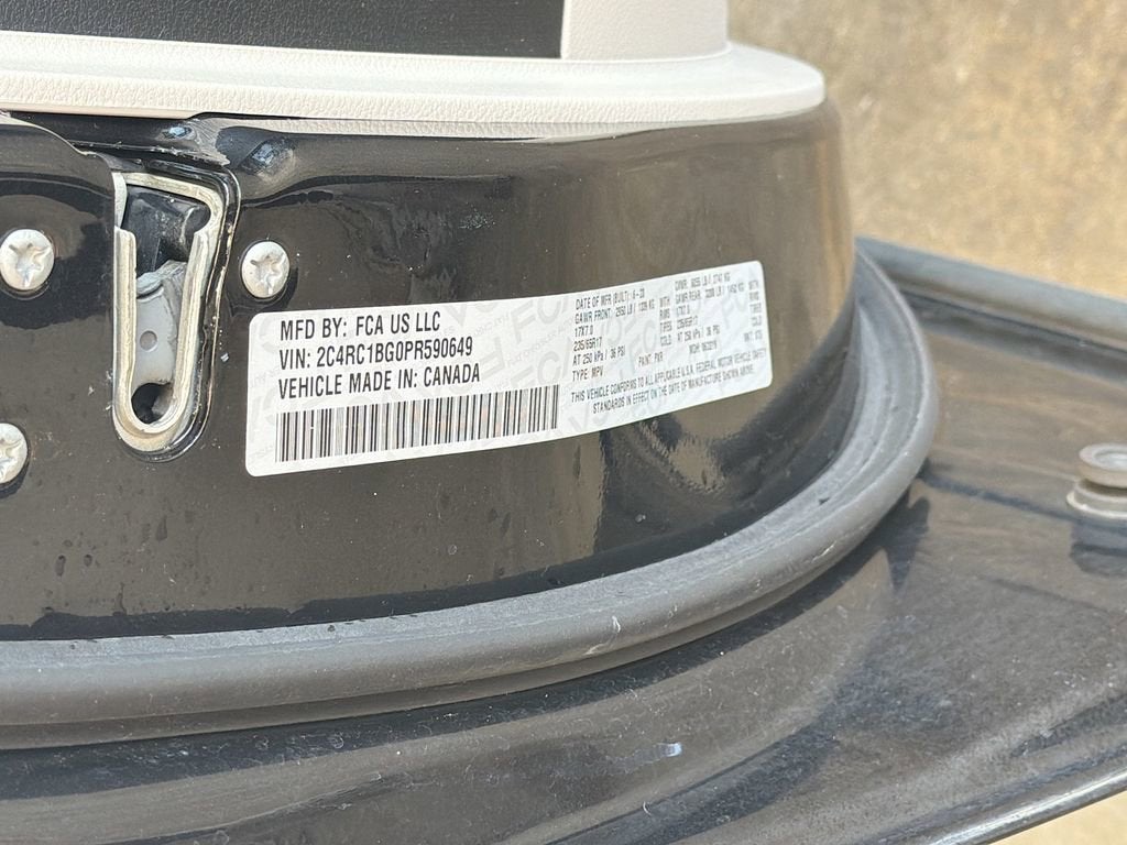 2023 Chrysler Pacifica Touring L