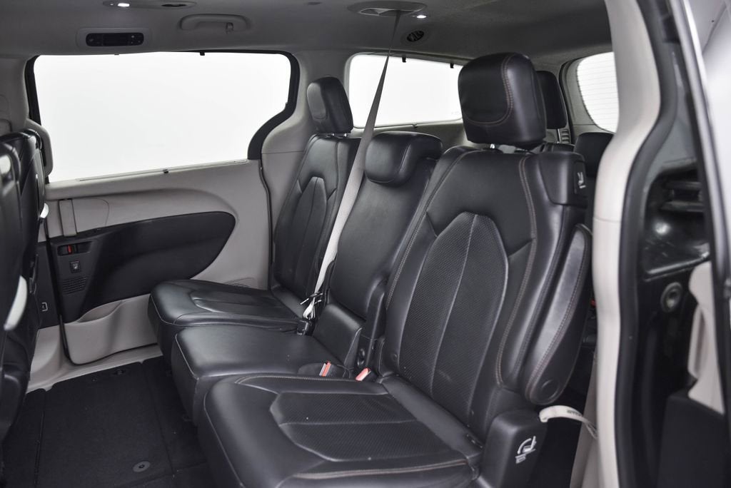 2018 Chrysler Pacifica Touring L Plus