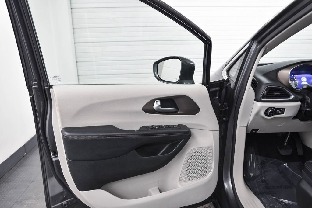 2018 Chrysler Pacifica Touring L Plus