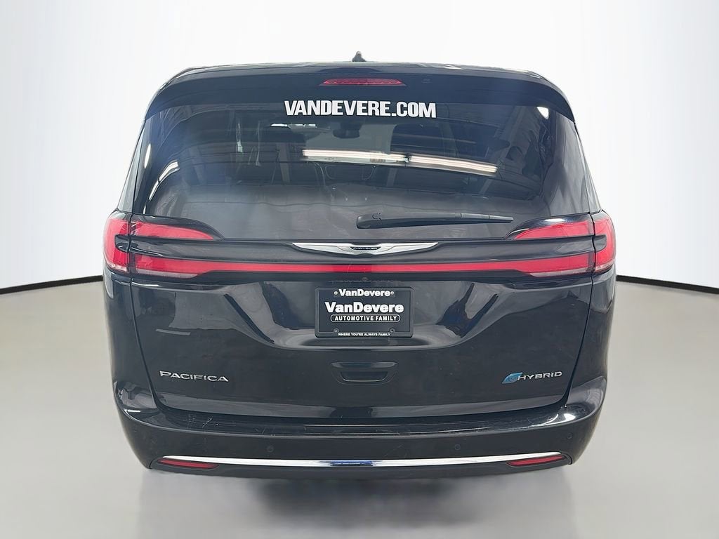 2024 Chrysler Pacifica Hybrid Select