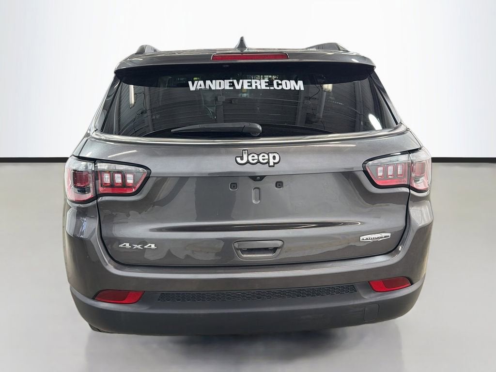 2022 Jeep Compass Latitude Lux