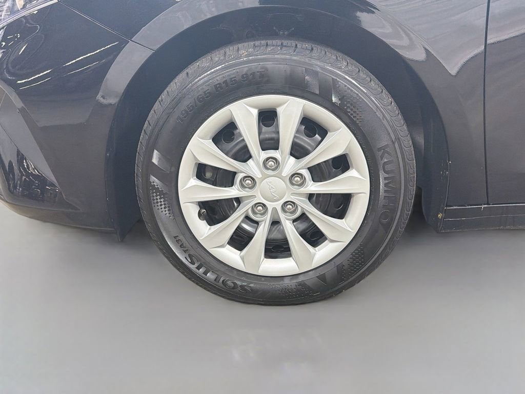 2023 Kia Forte LX