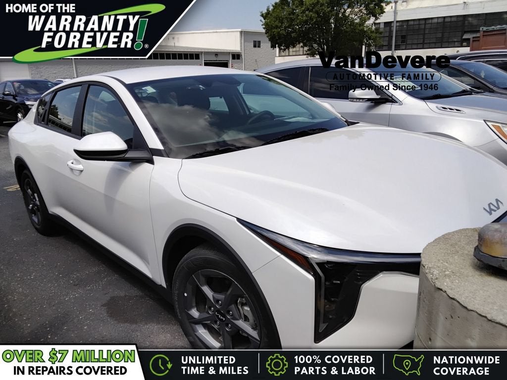 2025 Kia K4 LXS