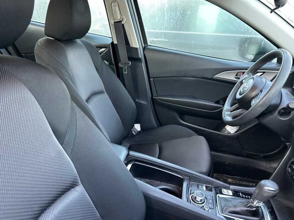 2018 Mazda Mazda3 4-Door Sport