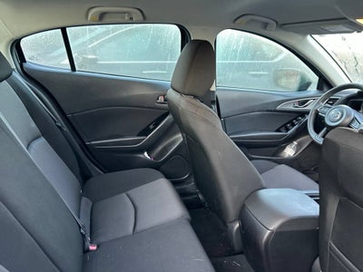 2018 Mazda Mazda3 4-Door Sport