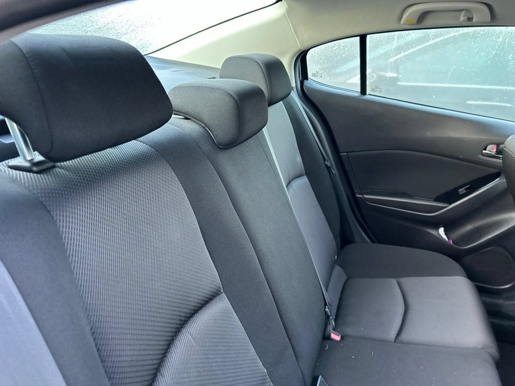 2018 Mazda Mazda3 4-Door Sport