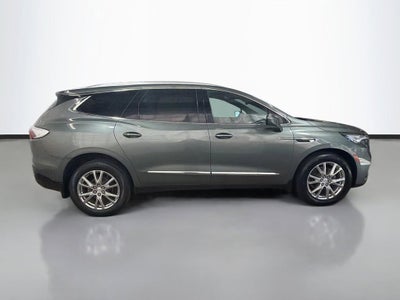 2022 Buick Enclave Essence
