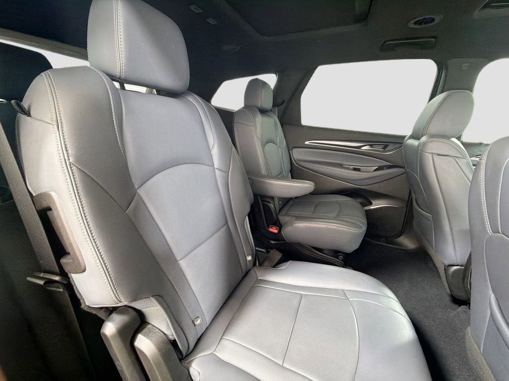 2022 Buick Enclave Essence