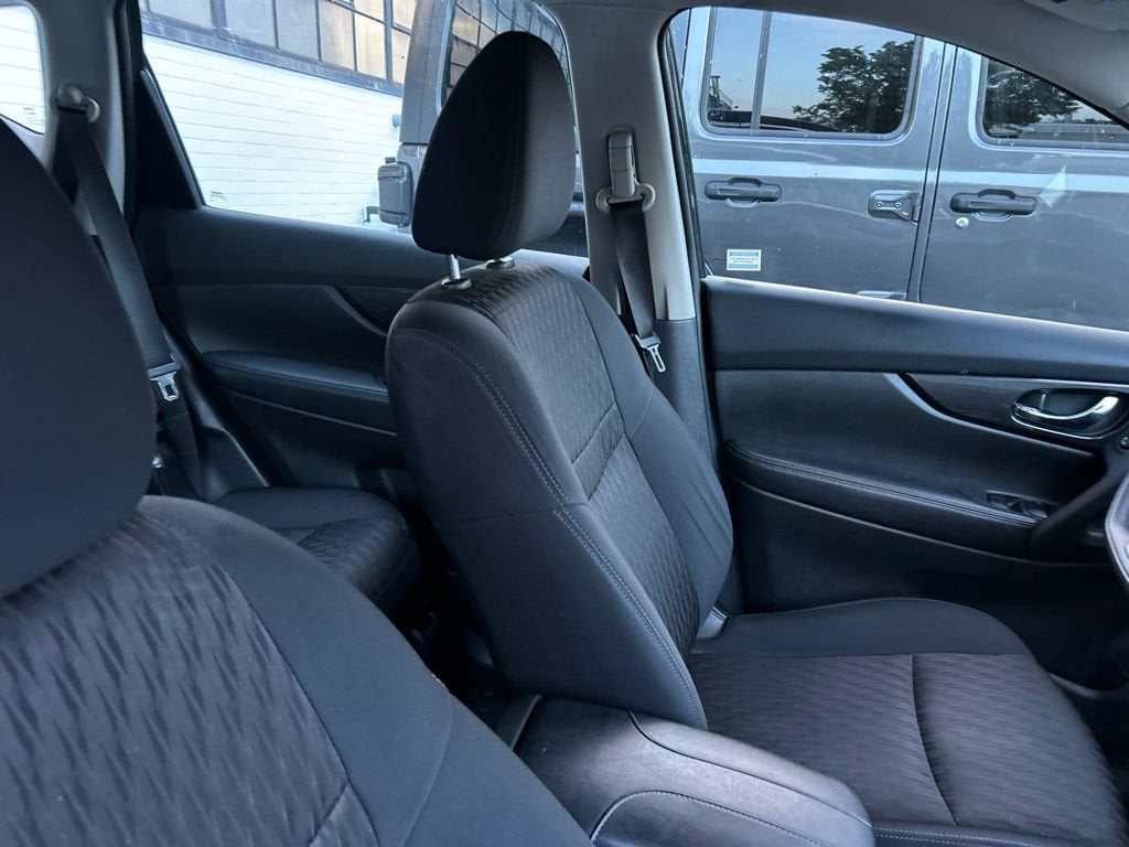 2017 Nissan Rogue S