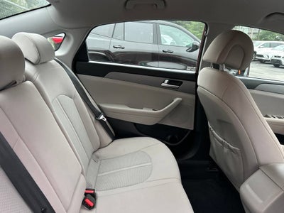 2016 Hyundai Sonata 2.4L SE