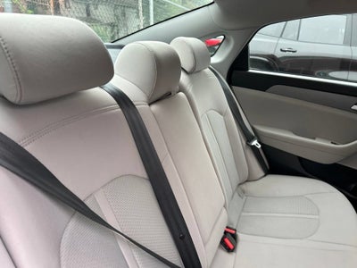 2016 Hyundai Sonata 2.4L SE