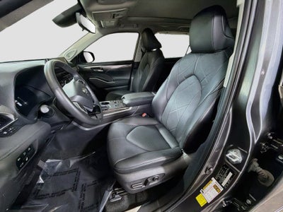 2024 Toyota Highlander Hybrid Platinum
