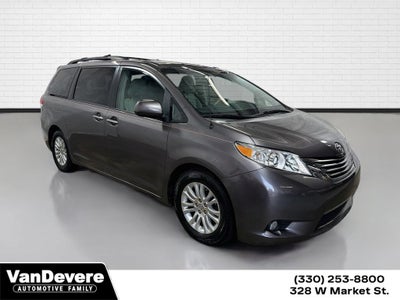2014 Toyota Sienna XLE