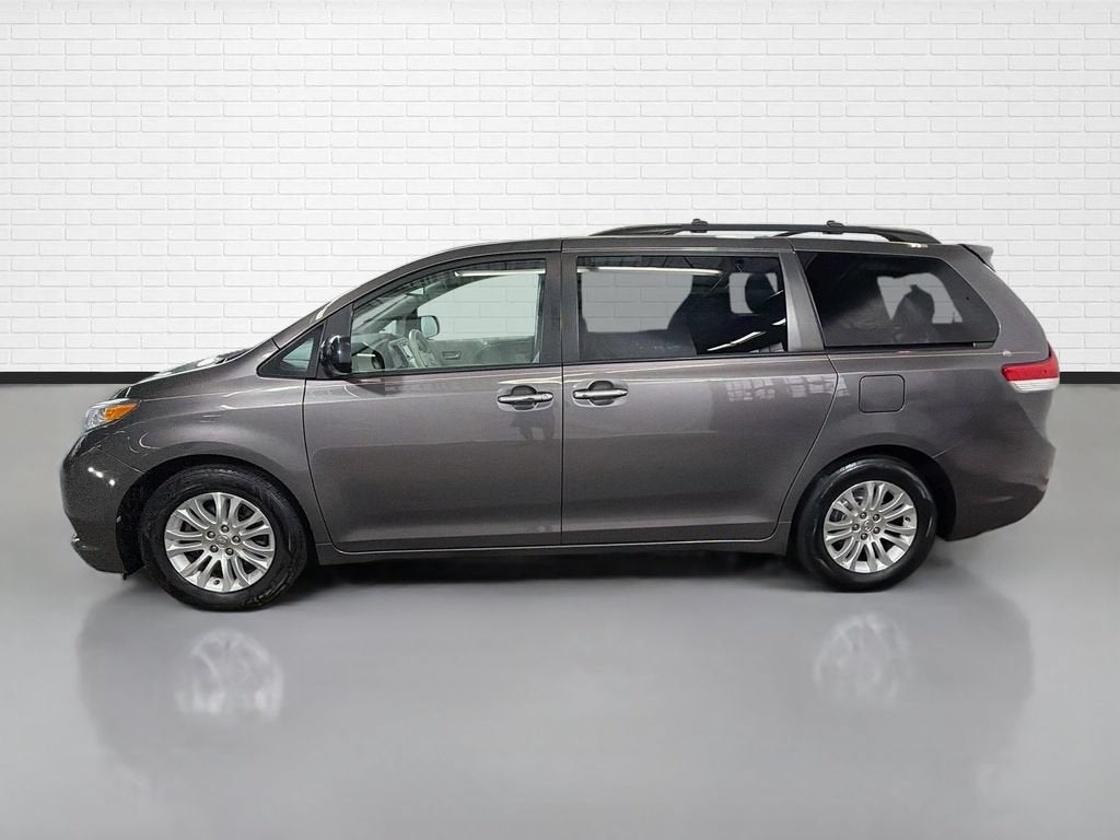 2014 Toyota Sienna XLE