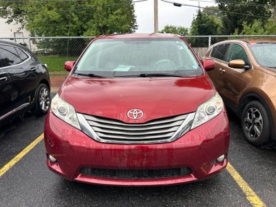 2012 Toyota Sienna XLE AAS