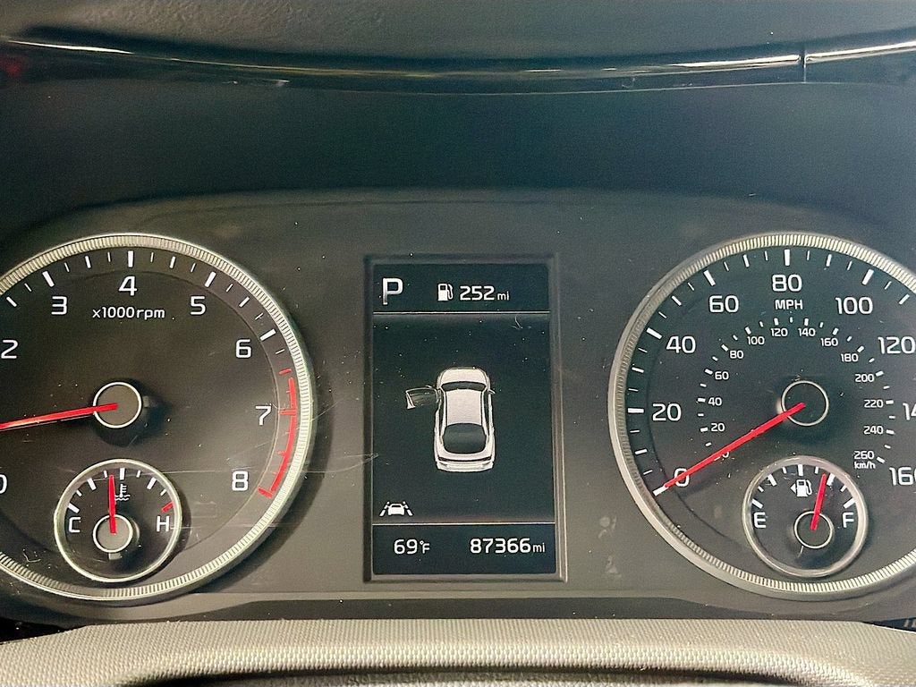 2022 Kia K5 LX