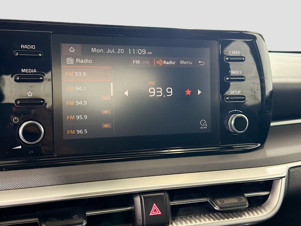 2022 Kia K5 LX