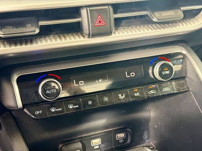 2022 Kia K5 LX