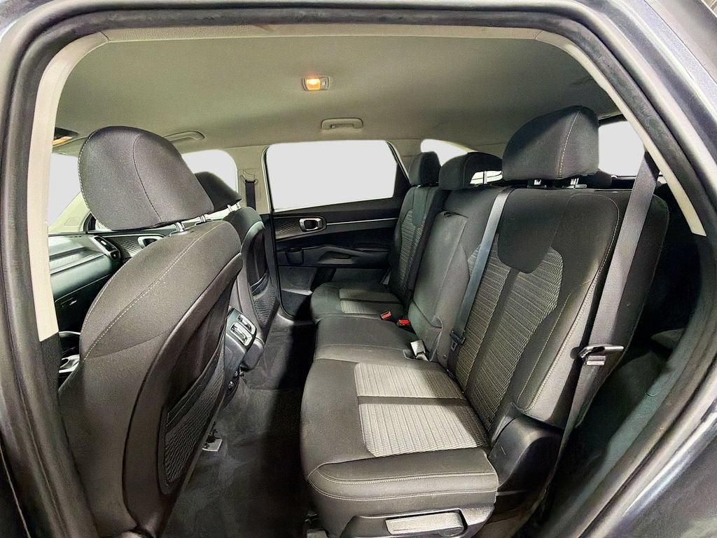 2022 Kia Sorento LX