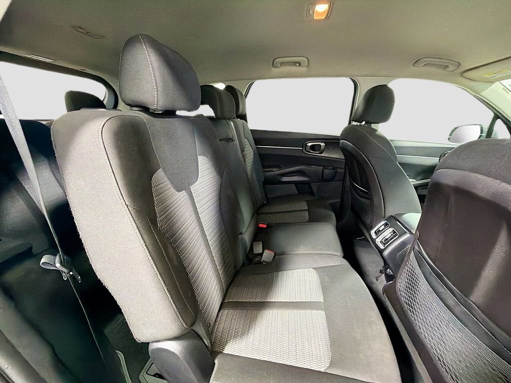 2022 Kia Sorento LX