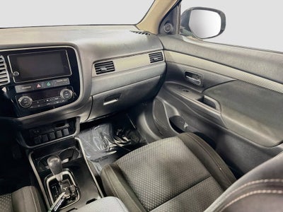 2018 Mitsubishi Outlander ES