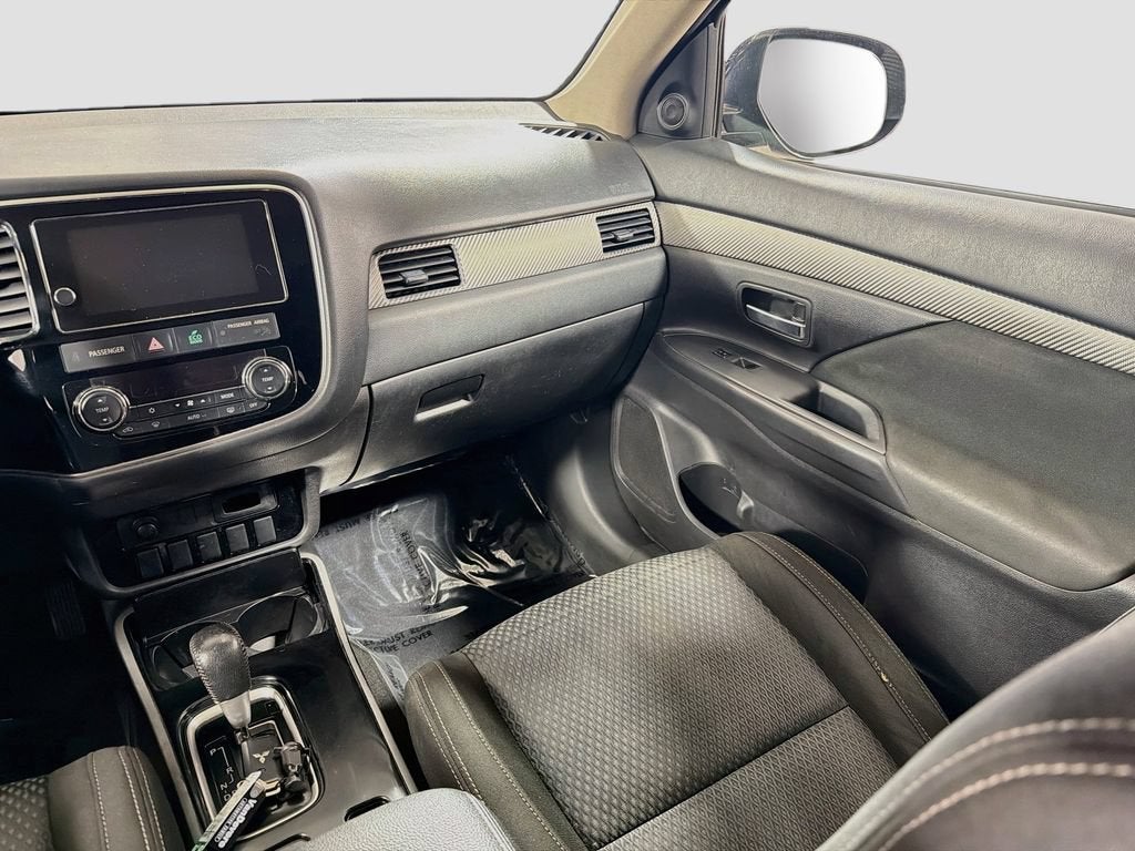 2018 Mitsubishi Outlander ES