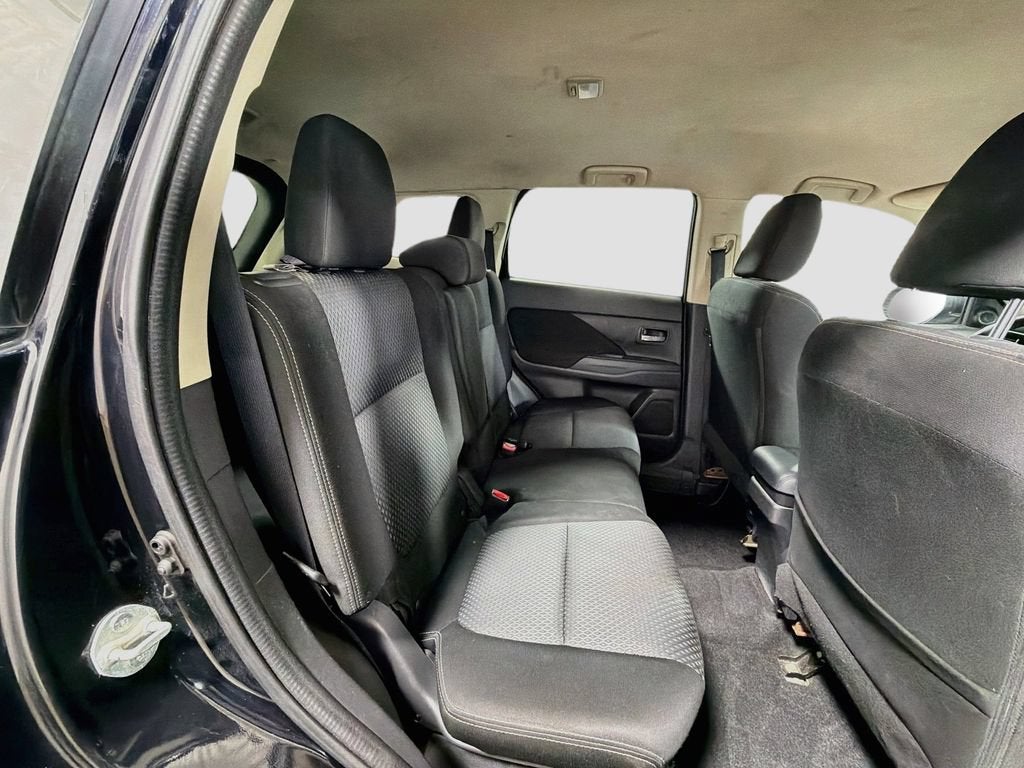 2018 Mitsubishi Outlander ES