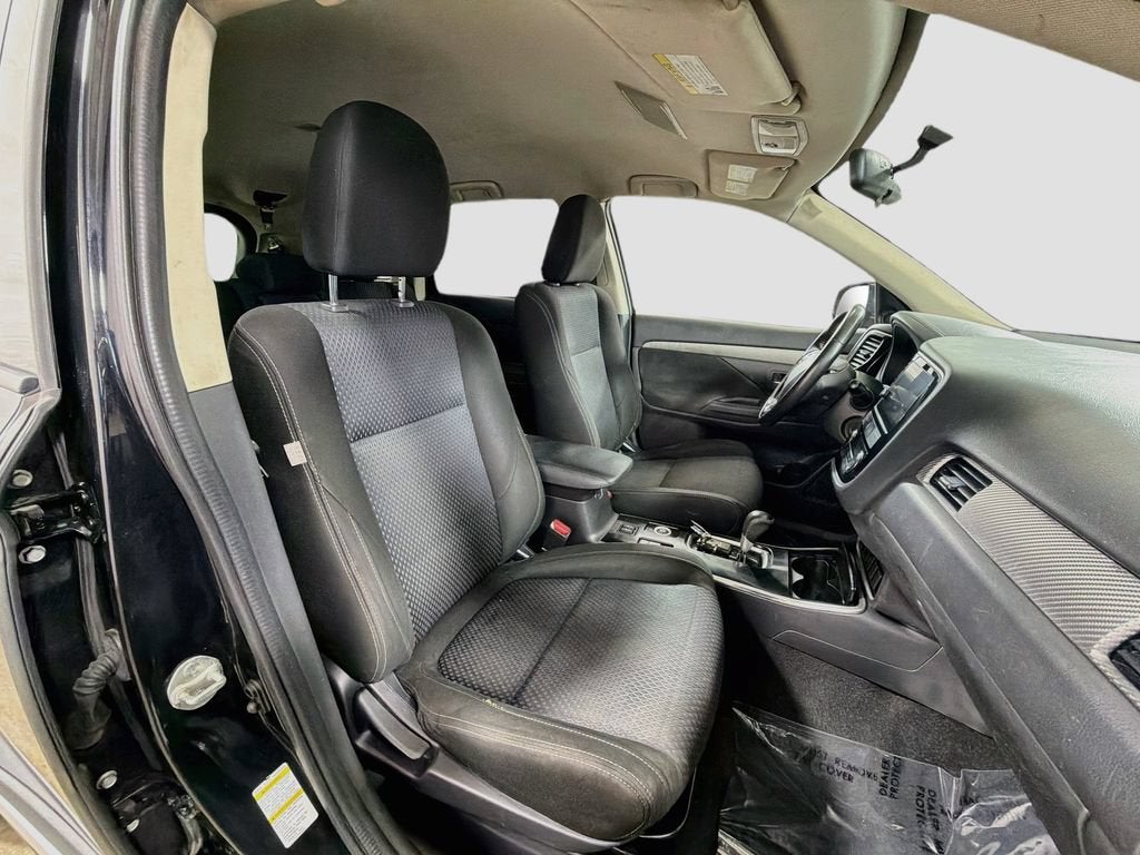 2018 Mitsubishi Outlander ES
