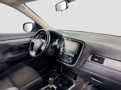 2018 Mitsubishi Outlander ES