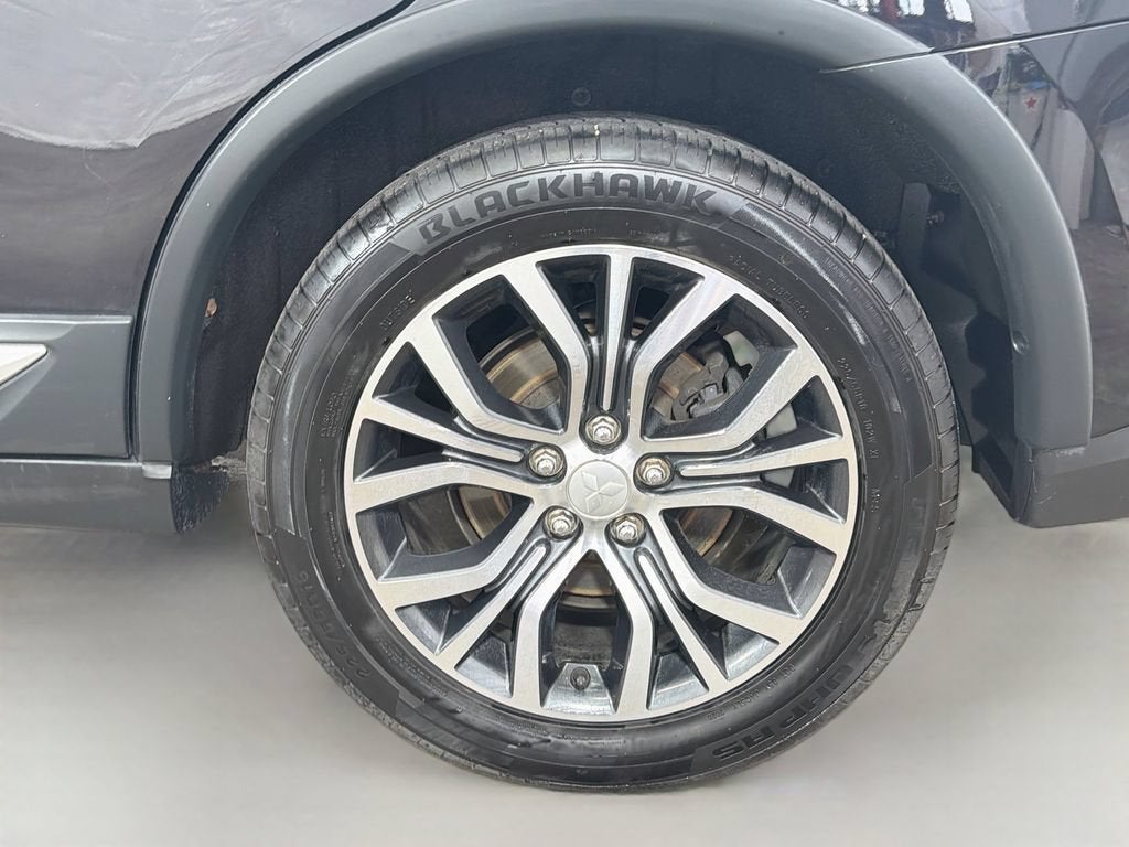 2018 Mitsubishi Outlander ES