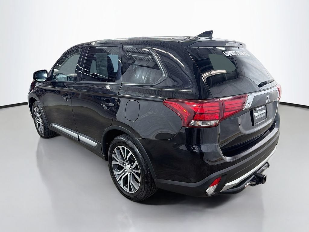 2018 Mitsubishi Outlander ES