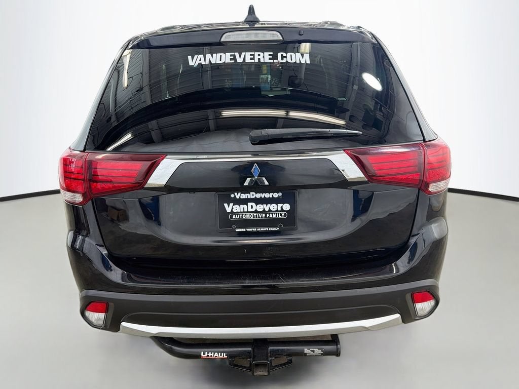 2018 Mitsubishi Outlander ES