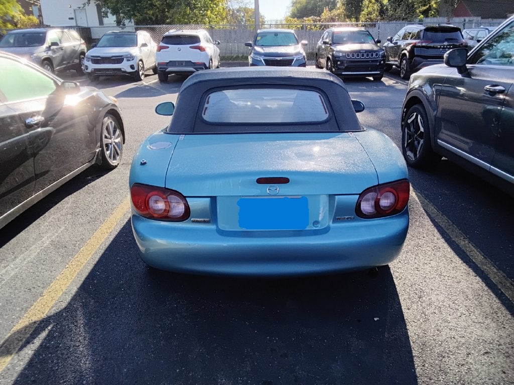 2002 Mazda Mazda MX-5 Miata Cloth