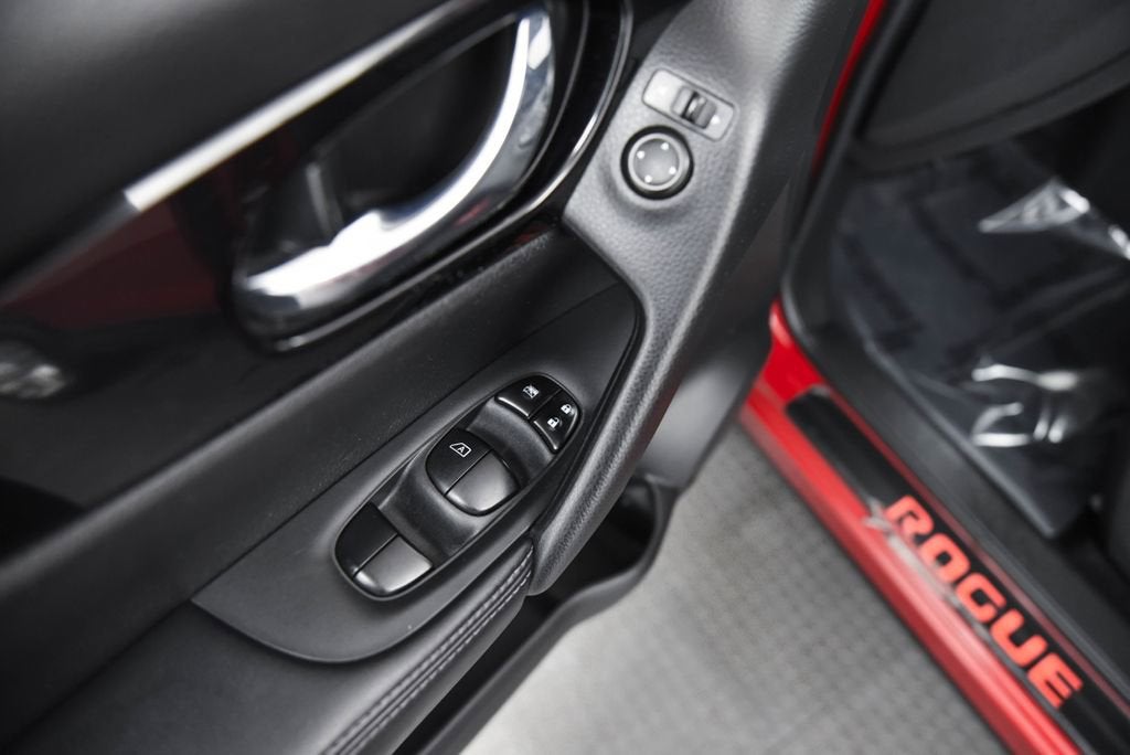 2018 Nissan Rogue Sport SV