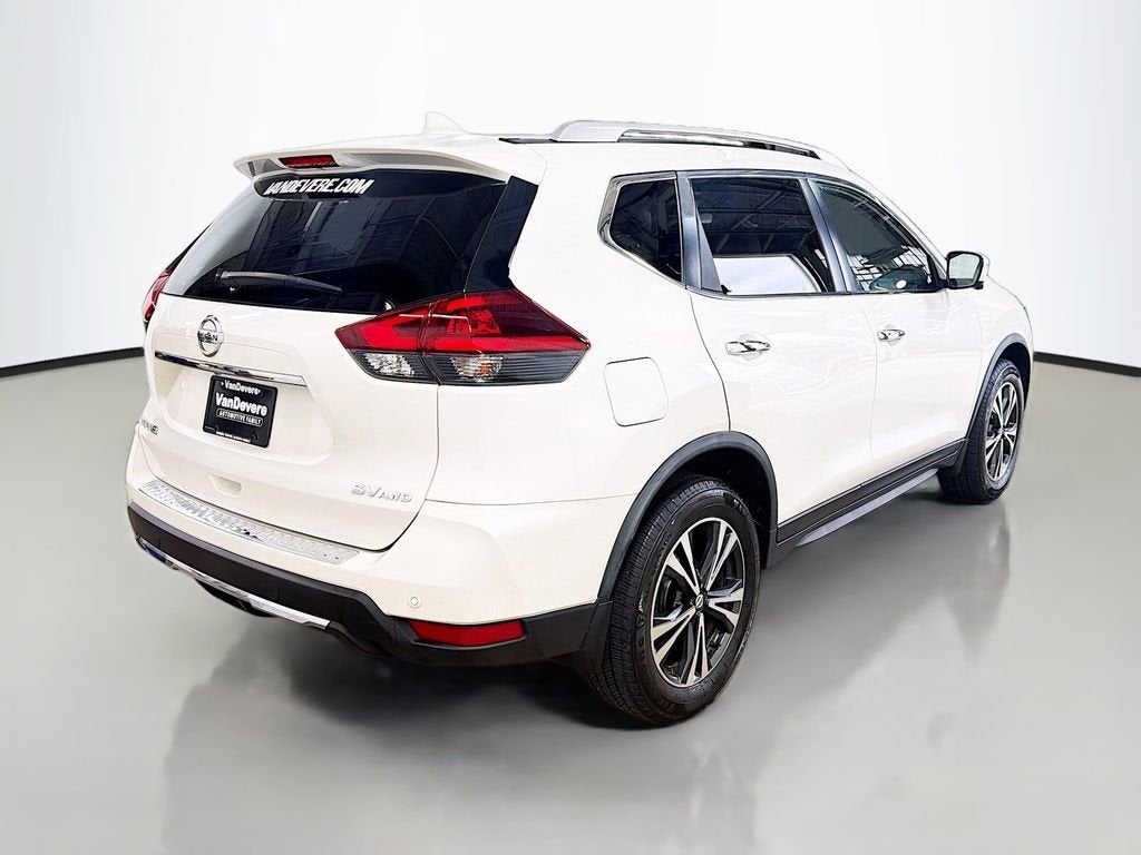 2020 Nissan Rogue SV