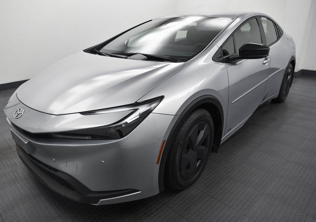 2023 Toyota Prius LE
