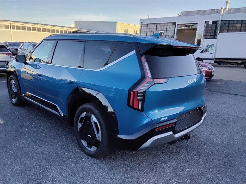 2024 Kia EV9 Land