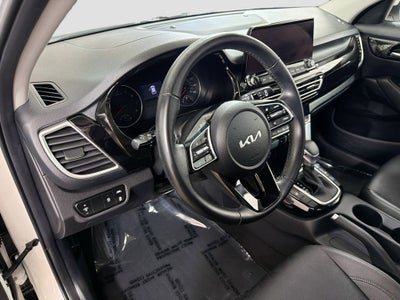 2022 Kia Seltos EX